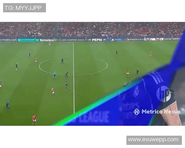 本菲卡进攻策略解析对抗皇马的关键战术与球员表现