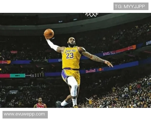 顶替詹姆斯，滑翔机砍下20+，湖人击败雷霆